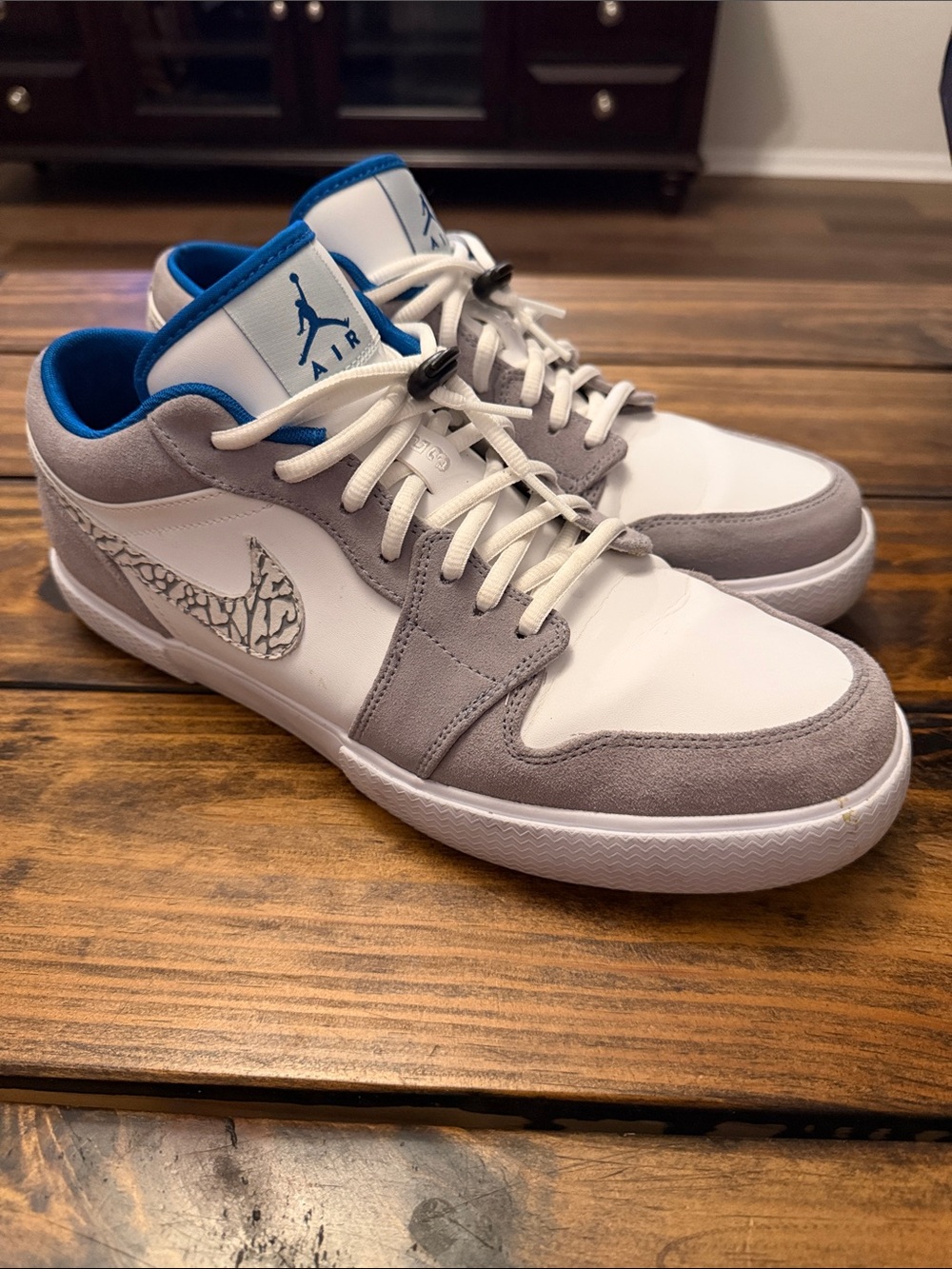 Jordan 1 Low V5 Bottom. Sz. 11.5